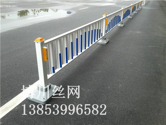 云浮市市政道路护栏市政道路护栏 - 方案